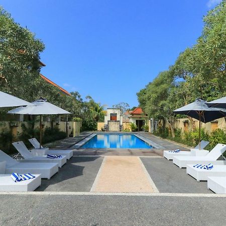 Bali Mega Hotel Jimbaran Esterno foto