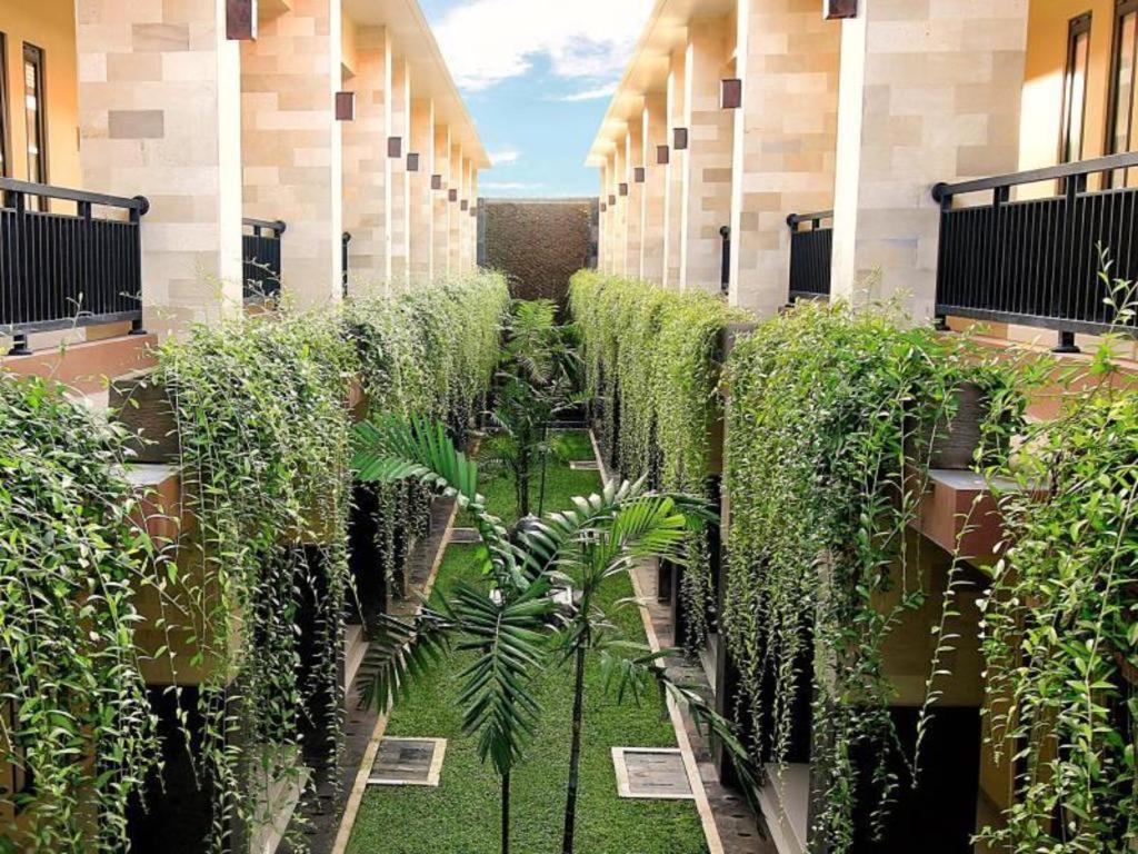 Bali Mega Hotel Jimbaran Esterno foto