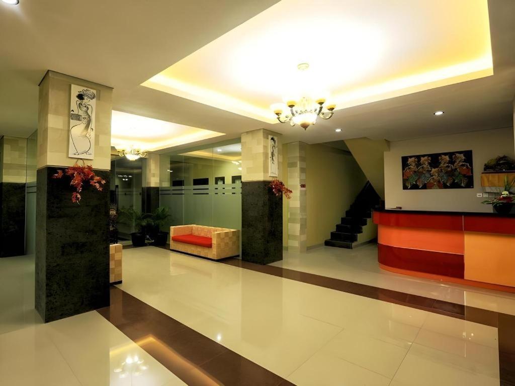 Bali Mega Hotel Jimbaran Esterno foto