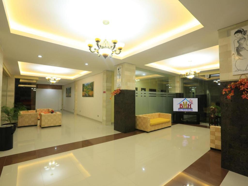 Bali Mega Hotel Jimbaran Esterno foto