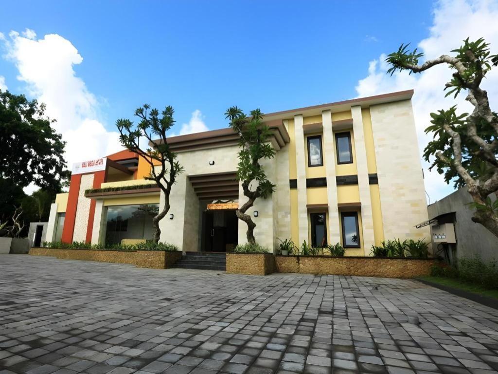 Bali Mega Hotel Jimbaran Esterno foto