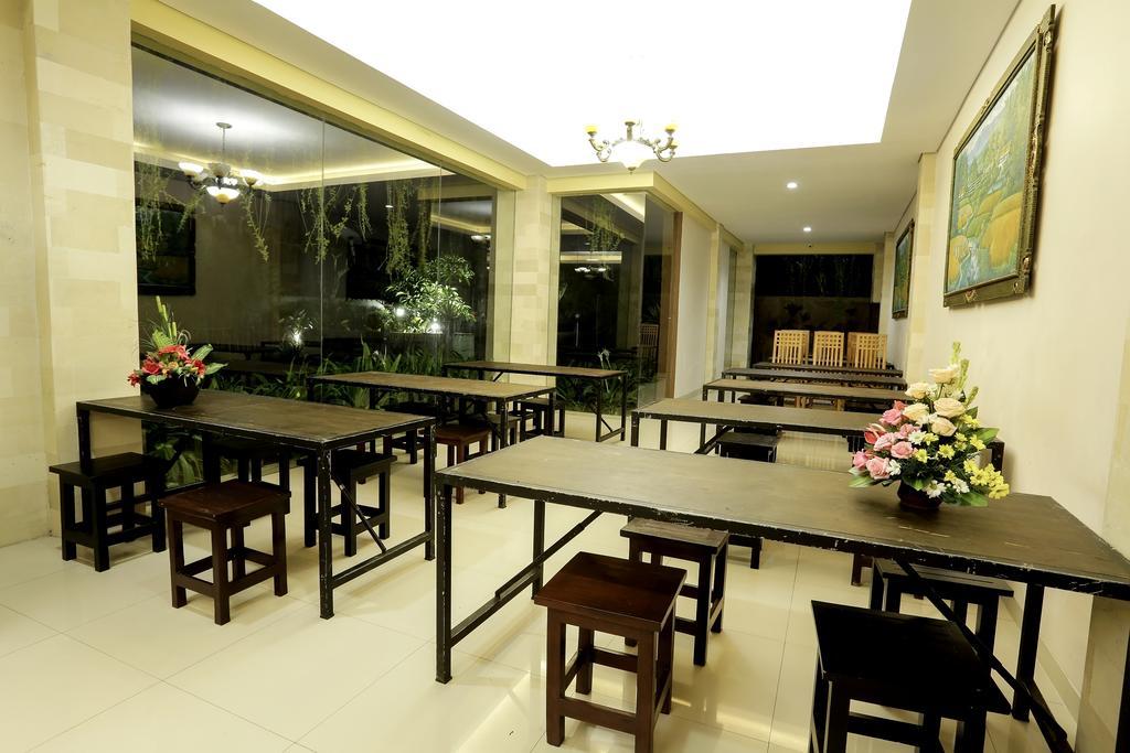 Bali Mega Hotel Jimbaran Esterno foto